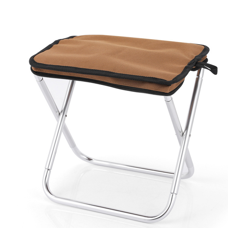 Alumiiniseoksesta valmistettu hiiliteräs taittuva retkeilykalastustuoli